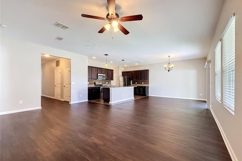 Casa en venta en Winter Haven, Florida, 4 dormitorios, 184.5 m2 № 2383839 - foto 11