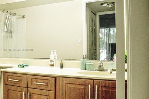 Copropriété à vendre à Tamarac, Floride: 2 chambres, 95.69 m2 № 1931292 - photo 10