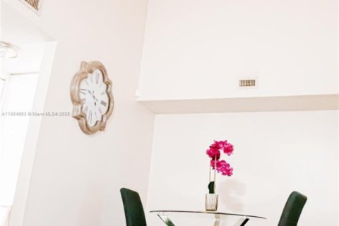 Copropriété à vendre à Tamarac, Floride: 2 chambres, 95.69 m2 № 1931292 - photo 6