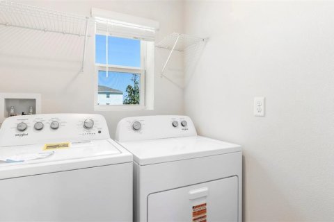 House in Parrish, Florida 3 bedrooms, 139.73 sq.m. № 2235593 - photo 22