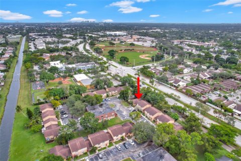 Condo in Plantation, Florida, 3 bedrooms  № 2053977 - photo 23