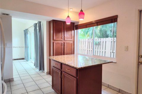 Condo in Plantation, Florida, 3 bedrooms  № 2053977 - photo 20