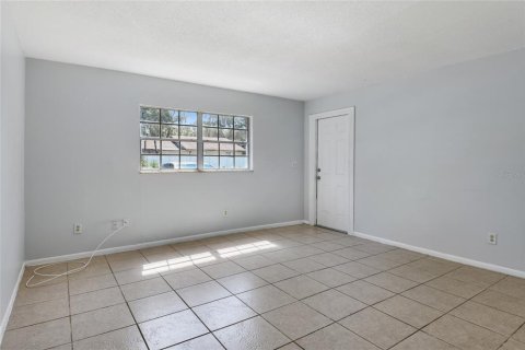 House in Kissimmee, Florida 2 bedrooms, 169.92 sq.m. № 1913434 - photo 2