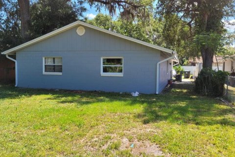 House in Kissimmee, Florida 2 bedrooms, 169.92 sq.m. № 1913434 - photo 1