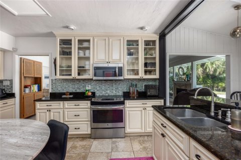 Casa en venta en Gainesville, Florida, 4 dormitorios, 325.99 m2 № 1775105 - foto 20