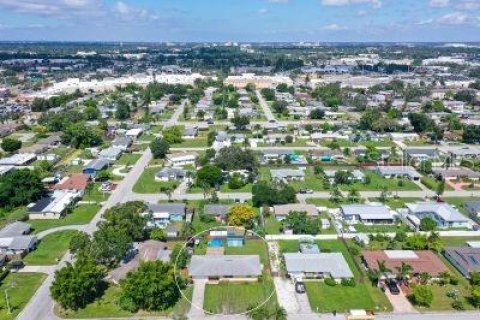 House in Bradenton, Florida 3 bedrooms, 108.23 sq.m. № 2216006 - photo 20