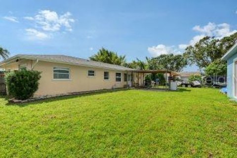 House in Bradenton, Florida 3 bedrooms, 108.23 sq.m. № 2216006 - photo 15