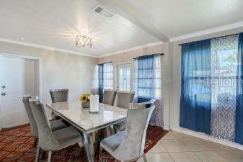 House in Bradenton, Florida 3 bedrooms, 108.23 sq.m. № 2216006 - photo 3