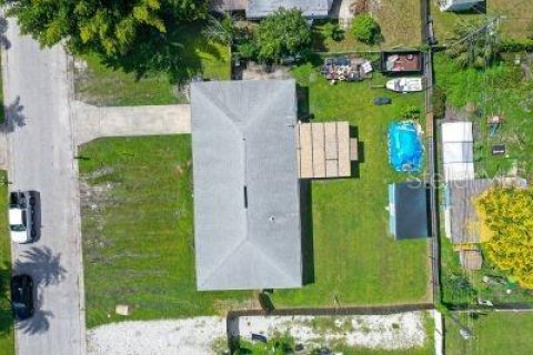 House in Bradenton, Florida 3 bedrooms, 108.23 sq.m. № 2216006 - photo 25