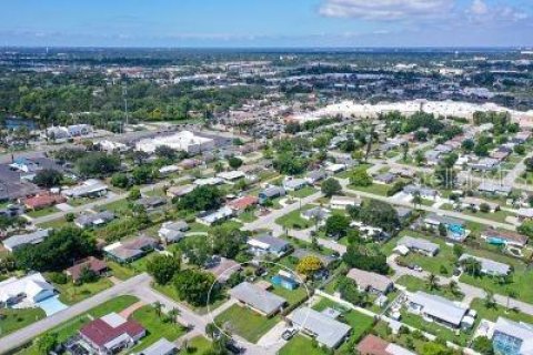 House in Bradenton, Florida 3 bedrooms, 108.23 sq.m. № 2216006 - photo 18