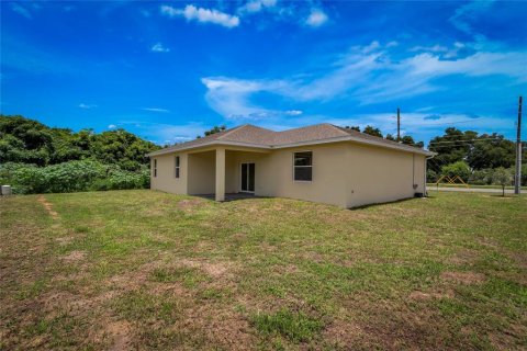 House in Clermont, Florida 4 bedrooms, 162.86 sq.m. № 1287015 - photo 5