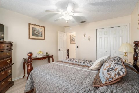 House in The Villages, Florida 3 bedrooms, 157.19 sq.m. № 1757903 - photo 30