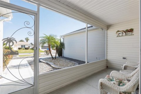 House in The Villages, Florida 3 bedrooms, 157.19 sq.m. № 1757903 - photo 5