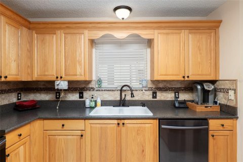 House in The Villages, Florida 3 bedrooms, 157.19 sq.m. № 1757903 - photo 14