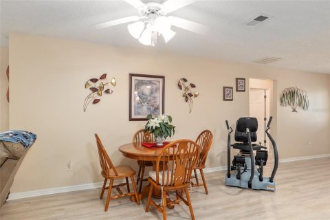 House in The Villages, Florida 3 bedrooms, 157.19 sq.m. № 1757903 - photo 26