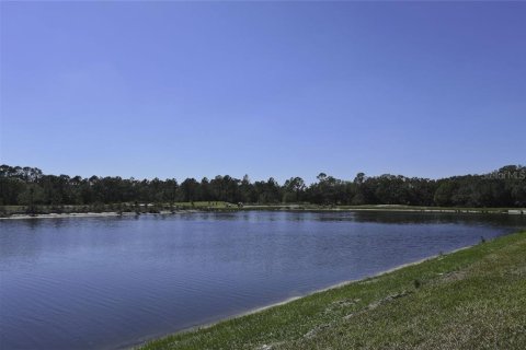 Condo in Lakewood Ranch, Florida, 2 bedrooms in LAKEWOOD NATIONAL  № 212922 - photo 16