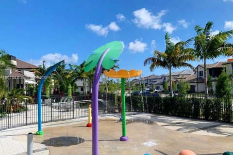 Touwnhouse à vendre à Doral, Floride: 3 chambres, 139.91 m2 № 1955706 - photo 26