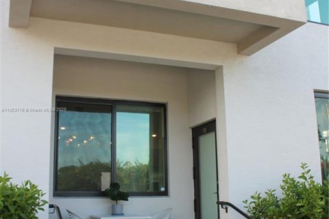 Touwnhouse à vendre à Doral, Floride: 3 chambres, 139.91 m2 № 1955706 - photo 20