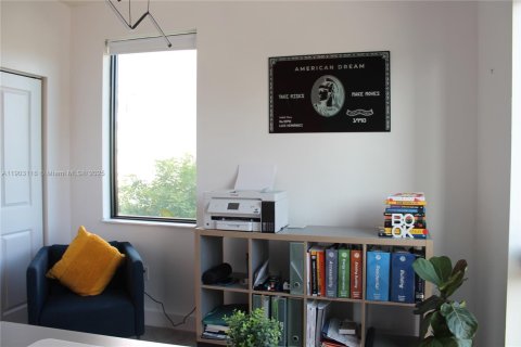 Touwnhouse à vendre à Doral, Floride: 3 chambres, 139.91 m2 № 1955706 - photo 12