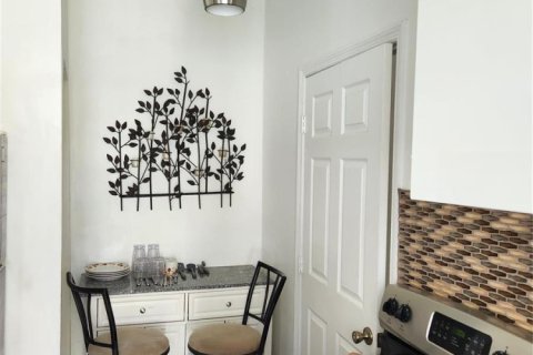 Commercial property in Miramar, Florida 1 bedroom, 154.03 sq.m. № 2260782 - photo 4