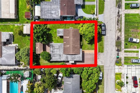 Villa ou maison à vendre à Miami, Floride: 3 chambres, 156.35 m2 № 1932396 - photo 30