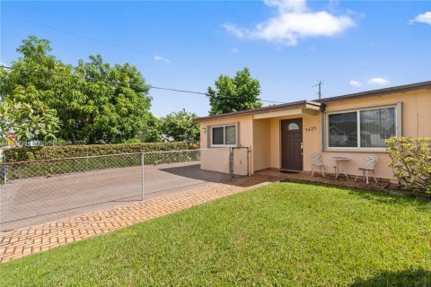 Villa ou maison à vendre à Miami, Floride: 3 chambres, 156.35 m2 № 1932396 - photo 3