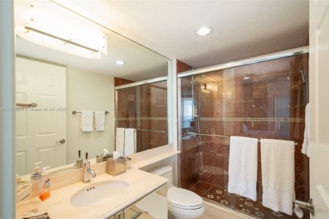 Copropriété à vendre à Sunny Isles Beach, Floride: 3 chambres, 207.17 m2 № 1978472 - photo 21
