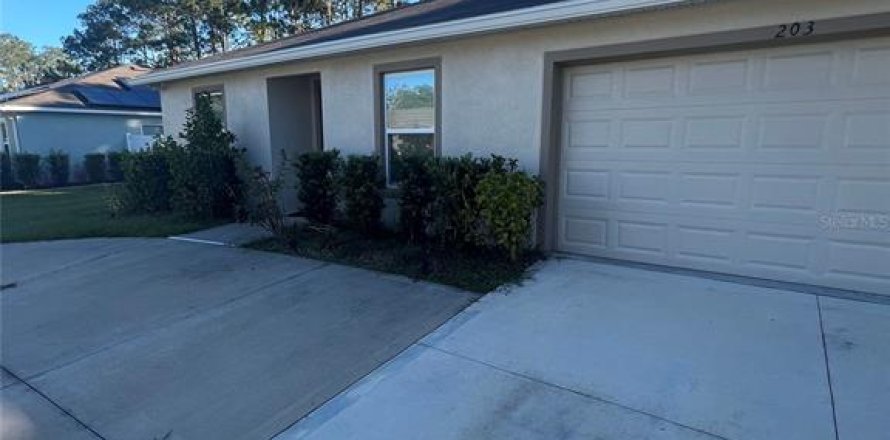 House in Palm Coast, Florida 4 bedrooms, 145.11 sq.m. № 1735584