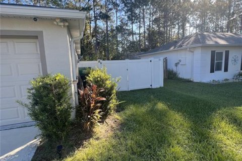 House in Palm Coast, Florida 4 bedrooms, 145.11 sq.m. № 1735584 - photo 13