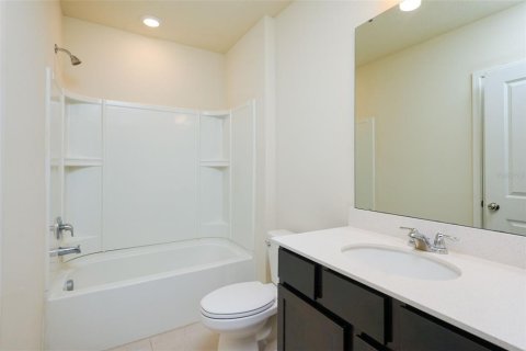 Villa ou maison à louer à Davenport, Floride: 4 chambres, 204.66 m2 № 2113354 - photo 7