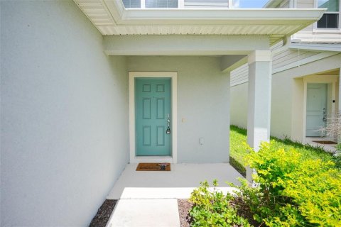 Villa ou maison à louer à Davenport, Floride: 4 chambres, 204.66 m2 № 2113354 - photo 2