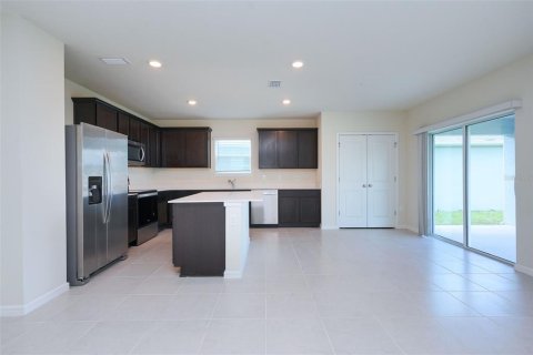 Villa ou maison à louer à Davenport, Floride: 4 chambres, 204.66 m2 № 2113354 - photo 19