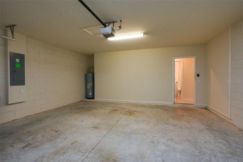 Villa ou maison à louer à Davenport, Floride: 4 chambres, 204.66 m2 № 2113354 - photo 9
