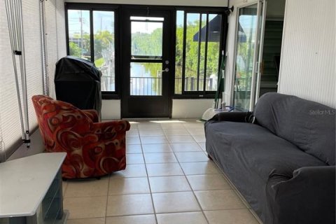 Снять в аренду квартиру в Пальметто, Флорида 5 комнат, 150.5м2, № 1639870 - фото 15