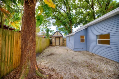 House in Tampa, Florida 3 bedrooms, 104.89 sq.m. № 1879634 - photo 29
