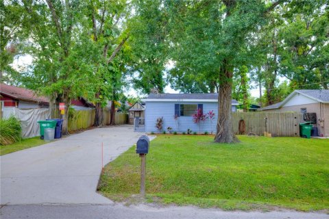 House in Tampa, Florida 3 bedrooms, 104.89 sq.m. № 1879634 - photo 1