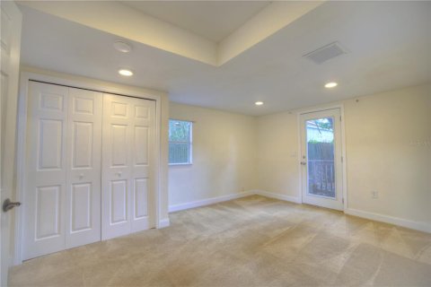 House in Tampa, Florida 3 bedrooms, 104.89 sq.m. № 1879634 - photo 25