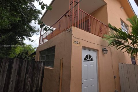 Propiedad comercial en venta en Miami, Florida, 310.11 m2 № 1951754 - foto 7