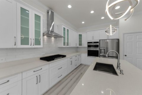 Villa ou maison à vendre à Land O' Lakes, Floride: 4 chambres, 306.67 m2 № 1918282 - photo 6