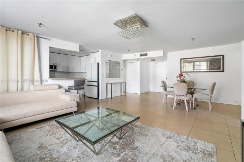 Купить кондоминиум в Майами, Флорида 2 спальни, 111.2м2, № 2024405 - фото 5