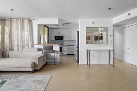 Купить кондоминиум в Майами, Флорида 2 спальни, 111.2м2, № 2024405 - фото 3