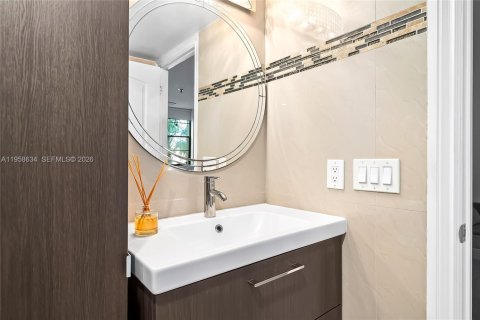 Купить кондоминиум в Майами, Флорида 2 спальни, 111.2м2, № 2024405 - фото 17