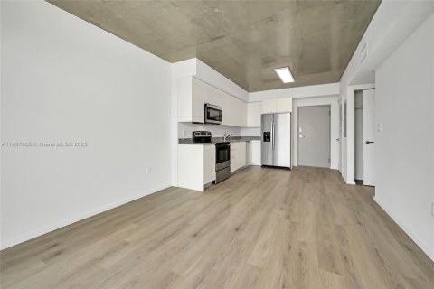 Copropriété à louer à North Miami, Floride: 2 chambres, 69.68 m2 № 1941781 - photo 12