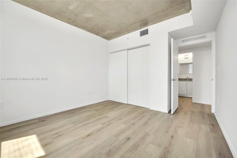 Copropriété à louer à North Miami, Floride: 2 chambres, 69.68 m2 № 1941781 - photo 7