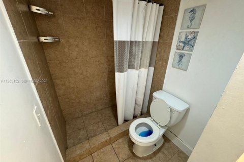 Copropriété à louer à Miami, Floride: 1 chambre, 36.05 m2 № 2024199 - photo 8