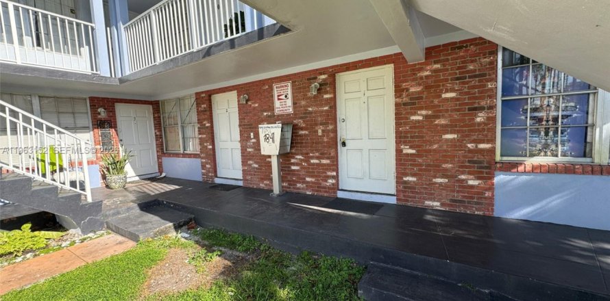 Condo à Miami, Floride, 1 chambre № 2024199