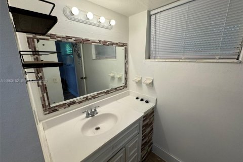 Copropriété à louer à Miami, Floride: 1 chambre, 36.05 m2 № 2024199 - photo 9