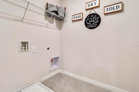 Casa en venta en Sanford, Florida, 4 dormitorios, 225.94 m2 № 1663107 - foto 11