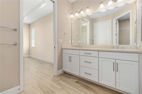 Duplex in Melbourne, Florida 2 bedrooms, 160.26 sq.m. № 1902699 - photo 22