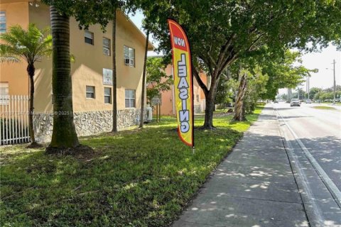 Casa en alquiler en Homestead, Florida, 1 dormitorio, 51.19 m2 № 1980165 - foto 6